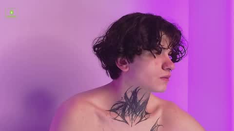 Snapshot of bertythompson chatting on April 1, 6:49 pm BERTY online show from April 1, 6:49 pm