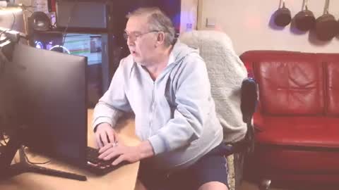 jean online show from March 4, 9:00 pm