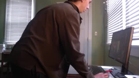 best_triam online show from December 8, 5:33 pm