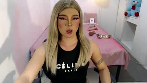 bestgirljulia online show from September 27, 11:26 am