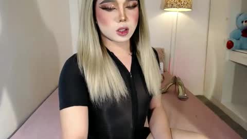 bestgirljulia online show from October 25, 4:53 am