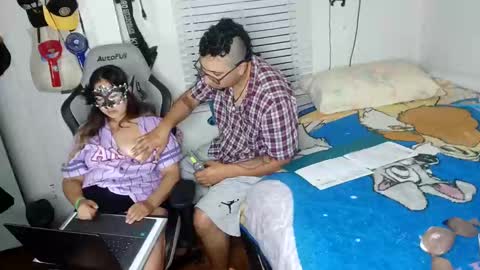 Snapshot of bestia_bella_sex chatting on September 24, 4:27 am Rugal y angel online show from September 24, 4:27 am