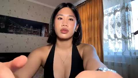 Naomi online show from July 25, 2:25 pm