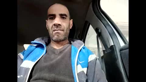 Snapshot of betterthanurfinger chatting on November 9, 11:52 am Cock arabic Authentic online show from November 9, 11:52 am