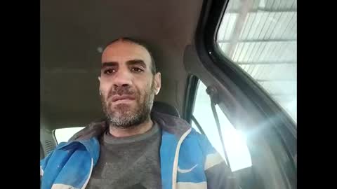 Snapshot of betterthanurfinger chatting on December 18, 11:27 am Cock arabic Authentic online show from December 18, 11:27 am