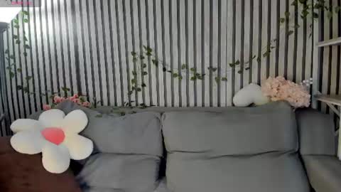 Betty online show from June 25, 1:27 am