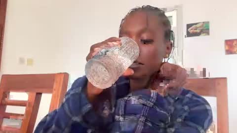 Snapshot of betty_fire_ chatting on June 12, 9:52 am Adah online show from June 12, 9:52 am