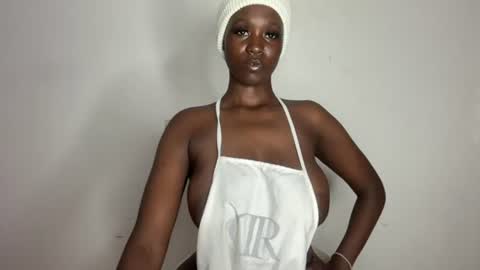 Snapshot of betty_fire_ chatting on July 13, 8:22 pm Adah online show from July 13, 8:22 pm