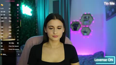 Snapshot of betty_greyy chatting on October 5, 7:12 pm Betty Grey online show from October 5, 7:12 pm