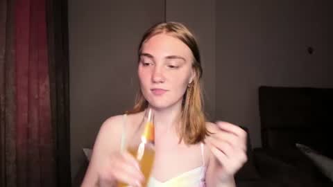 Dory make me happier online show from July 5, 4:19 am