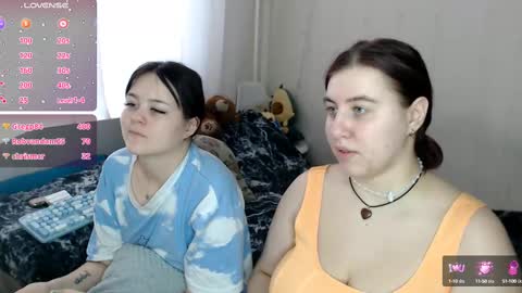 Snapshot of bettyandrich chatting on February 15, 11:06 am Betty and Rich online show from February 15, 11:06 am