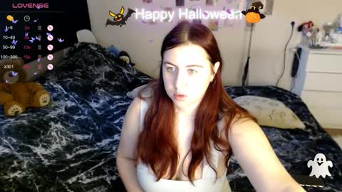 Snapshot of bettyandrich chatting on October 31, 8:48 am Betty and Rich online show from October 31, 8:48 am