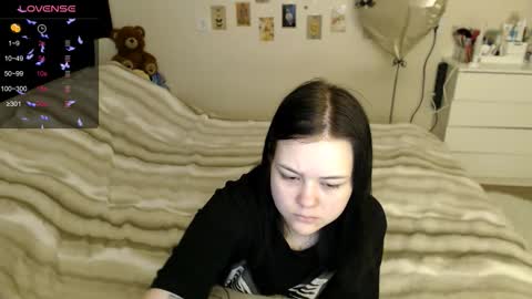 Snapshot of bettyandrich chatting on November 29, 9:01 am Betty and Rich online show from November 29, 9:01 am