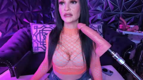 NatashaxoBangs online show from June 15, 12:13 am