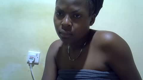 bettymayah online show from November 18, 12:05 am