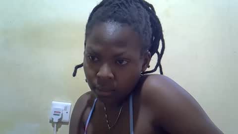 bettymayah online show from November 21, 7:40 am