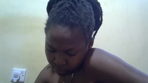 bettymayah online show from November 26, 7:09 am