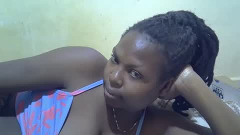 bettymayah online show from November 29, 7:55 am