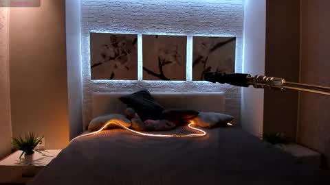 Betty online show from September 19, 8:20 pm