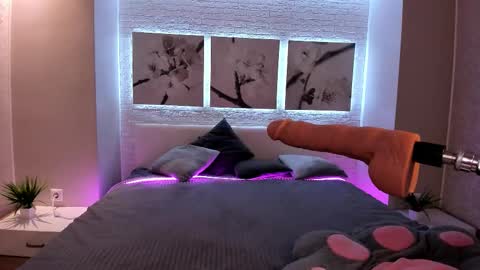 Betty online show from October 14, 8:53 pm