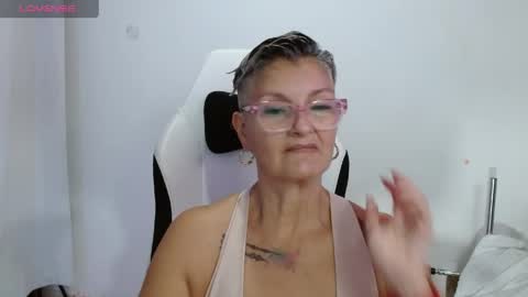 bibiana online show from May 8, 11:54 pm