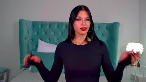 Snapshot of beverlyyork chatting on February 2, 10:39 pm Beverly online show from February 2, 10:39 pm