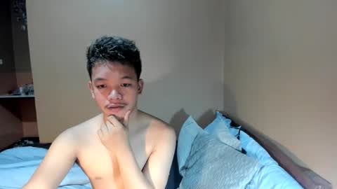 Adrian online show from May 27, 2:08 am