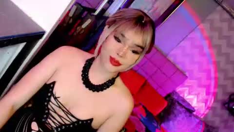 MISTRESS DOMME online show from April 24, 12:07 pm