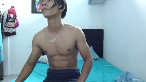 Snapshot of beyonce_21 chatting on January 9, 10:52 am beyonce_21 online show from January 9, 10:52 am