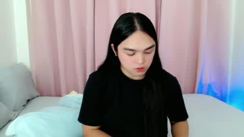 Snapshot of bhabytrans69 chatting on June 19, 7:50 pm BHABY 3 online show from June 19, 7:50 pm