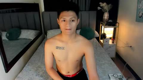 Snapshot of bhillrhey121103 chatting on December 14, 10:09 am bhillrhey121103 online show from December 14, 10:09 am