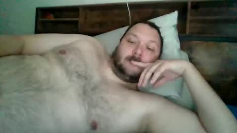 Snapshot of bhines5791 chatting on December 15, 5:28 pm hines5791 online show from December 15, 5:28 pm