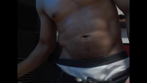 Snapshot of bi_latin69 chatting on October 13, 7:08 am MeXXXicanDick online show from October 13, 7:08 am