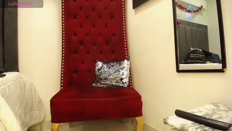 Snapshot of bianca_antonelli chatting on December 25, 2:45 pm Bianca Antonelli online show from December 25, 2:45 pm