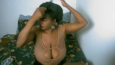 Snapshot of bianca_ebony chatting on September 8, 6:51 pm bianca ebony online show from September 8, 6:51 pm