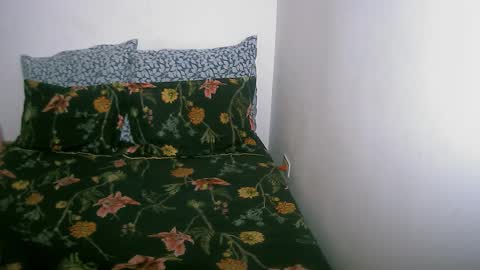 Snapshot of bianca_ebony chatting on September 9, 6:51 pm bianca ebony online show from September 9, 6:51 pm