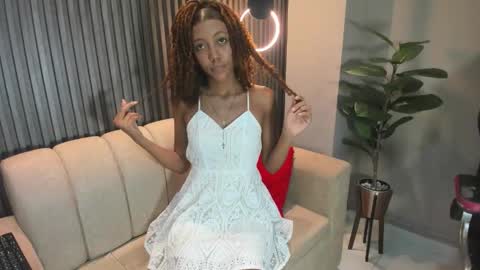 biancaa__18 online show from November 3, 7:15 pm