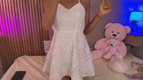 biancaa__18 online show from May 21, 7:32 pm