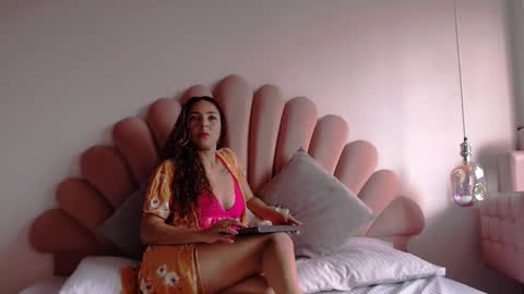 BiancaFords online show from February 9, 2:43 pm