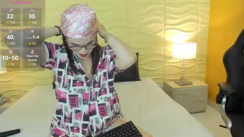 Bianca Royalle online show from April 19, 1:54 pm