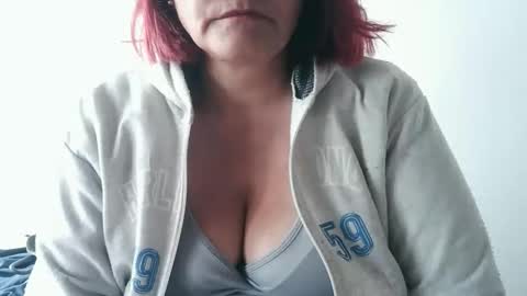 Snapshot of biancasteel chatting on September 15, 12:49 pm biancasteel online show from September 15, 12:49 pm