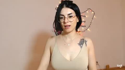 innasugarwild online show from April 29, 5:22 am