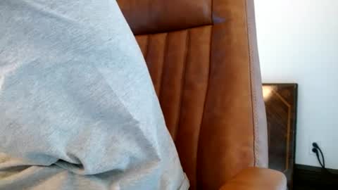 Snapshot of bifitboy chatting on September 22, 1:13 pm Ryan online show from September 22, 1:13 pm