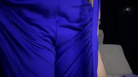 Snapshot of big_boobs_lau chatting on October 10, 9:08 am lau li online show from October 10, 9:08 am