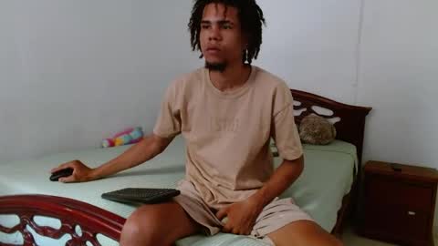 Snapshot of big_boy_lee chatting on September 14, 3:22 pm Camilo online show from September 14, 3:22 pm