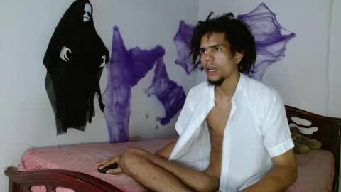 Snapshot of big_boy_lee chatting on October 13, 9:37 pm Camilo online show from October 13, 9:37 pm