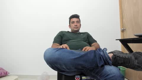 Tommy online show from November 29, 1:52 am