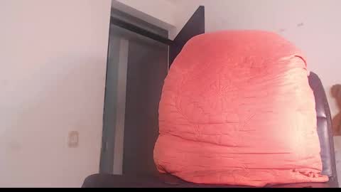 Snapshot of big_goddess_black chatting on December 21, 3:58 am dashiell online show from December 21, 3:58 am