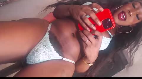 Snapshot of big_goddess_black chatting on February 13, 8:13 pm dashiell online show from February 13, 8:13 pm