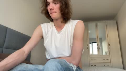 big_lil_small online show from June 8, 3:56 pm